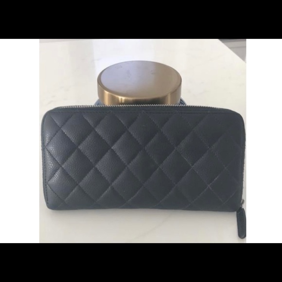 Chanel Zip Around Wallet - Picture 3 of 5